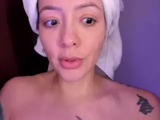 Selene Cano's Live Sex Cam Show