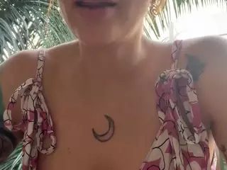Selene Cano's Live Sex Cam Show