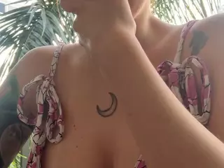 Selene Cano's Live Sex Cam Show