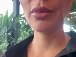 Selene Cano's Live Sex Cam Show