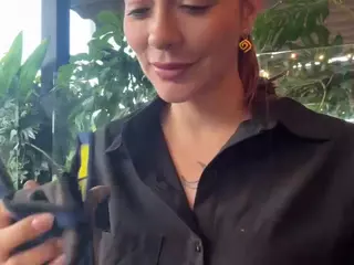 Selene Cano's Live Sex Cam Show