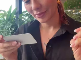 Selene Cano's Live Sex Cam Show