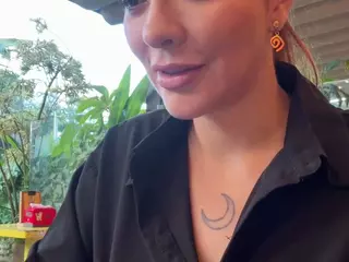 Selene Cano's Live Sex Cam Show