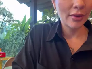 Selene Cano's Live Sex Cam Show