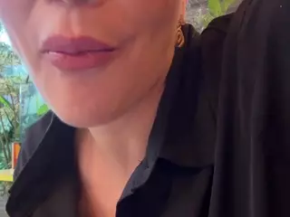 Selene Cano's Live Sex Cam Show