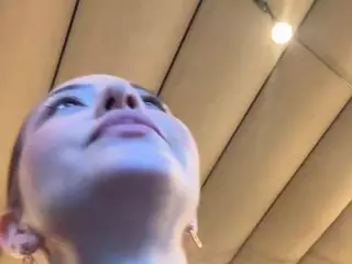 Selene Cano's Live Sex Cam Show