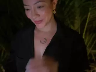 Selene Cano's Live Sex Cam Show