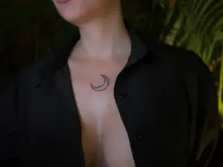 Selene Cano's Live Sex Cam Show
