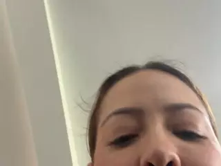 Selene Cano's Live Sex Cam Show