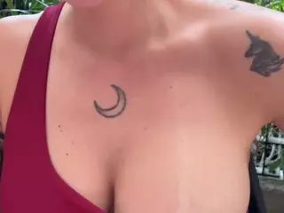 Selene Cano's Live Sex Cam Show