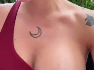 Selene Cano's Live Sex Cam Show