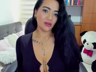 kateklum's Live Sex Cam Show