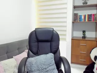 kateklum's Live Sex Cam Show