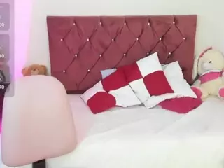 Emily-braums's Live Sex Cam Show