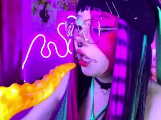 Layton Box's Live Sex Cam Show