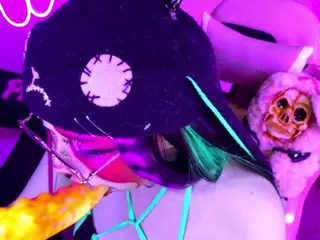 Layton Box's Live Sex Cam Show