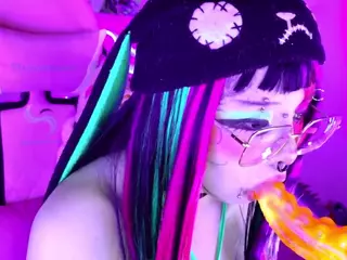 Layton Box's Live Sex Cam Show