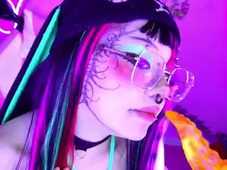 Layton Box's Live Sex Cam Show
