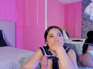 Spicy Emely's Live Sex Cam Show