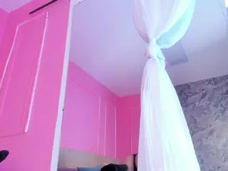 Spicy Emely's Live Sex Cam Show