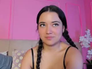 Spicy Emely's Live Sex Cam Show
