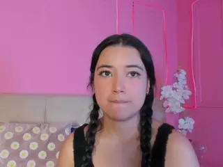 Spicy Emely's Live Sex Cam Show
