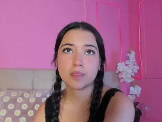 Spicy Emely's Live Sex Cam Show