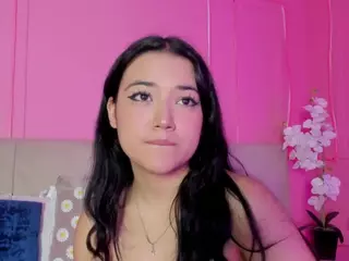 Spicy Emely's Live Sex Cam Show