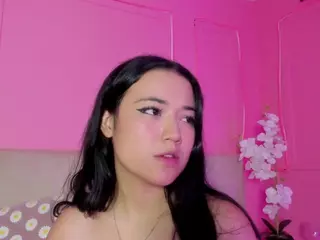 Spicy Emely's Live Sex Cam Show