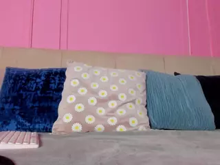 Spicy Emely's Live Sex Cam Show
