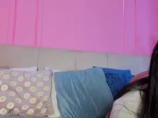 Spicy Emely's Live Sex Cam Show