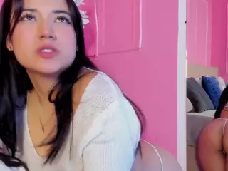 Spicy Emely's Live Sex Cam Show