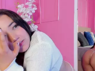 Spicy Emely's Live Sex Cam Show