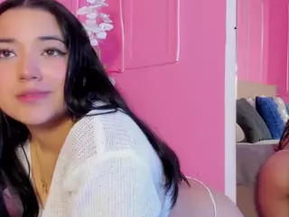 Spicy Emely's Live Sex Cam Show