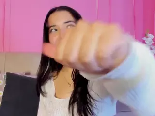 Spicy Emely's Live Sex Cam Show