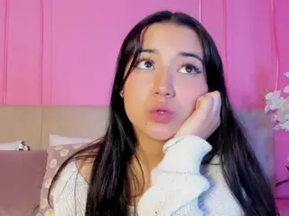 Spicy Emely's Live Sex Cam Show