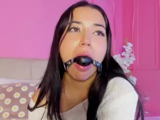 Spicy Emely's Live Sex Cam Show