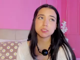 Spicy Emely's Live Sex Cam Show
