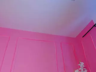 Spicy Emely's Live Sex Cam Show
