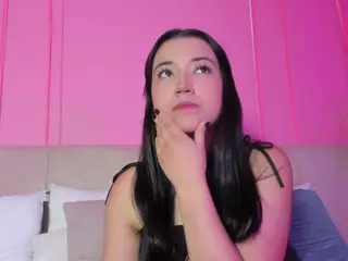 Spicy Emely's Live Sex Cam Show