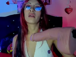 Miafyler's Live Sex Cam Show