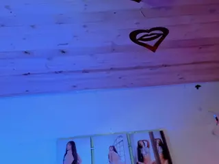 Miafyler's Live Sex Cam Show