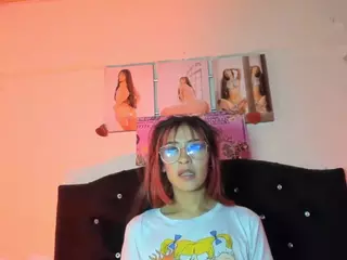 Miafyler's Live Sex Cam Show
