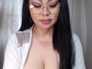 Lara's Live Sex Cam Show