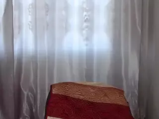 Lara's Live Sex Cam Show