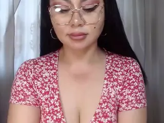 Lara's Live Sex Cam Show
