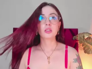 EmilyWatsonn's Live Sex Cam Show