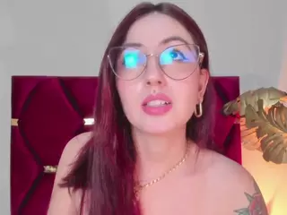 EmilyWatsonn's Live Sex Cam Show