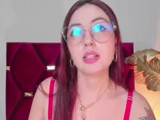 EmilyWatsonn's Live Sex Cam Show