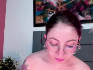 EmilyWatsonn's Live Sex Cam Show